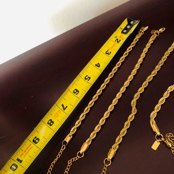 Neck on the Line Gold Rope Anklet - Picture 4 of 11